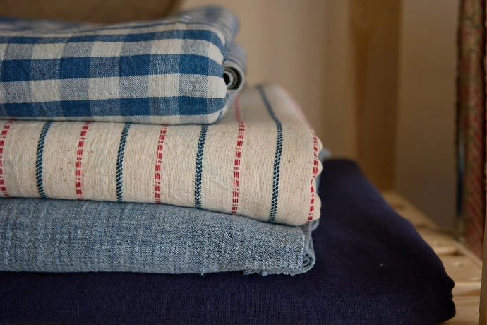 A.PUUR.A fabrics handwoven by the meter 