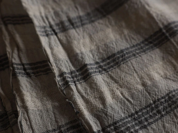Handwoven khala cotton fabric sourced by ATELIER A.PUUR.A 