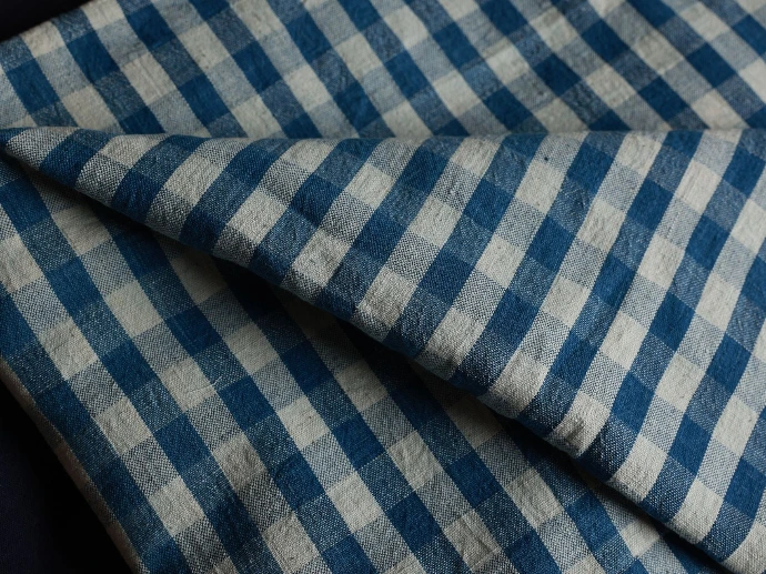 Handwoven khala cotton indigo gingham fabric ATELIER A.PUUR.A 